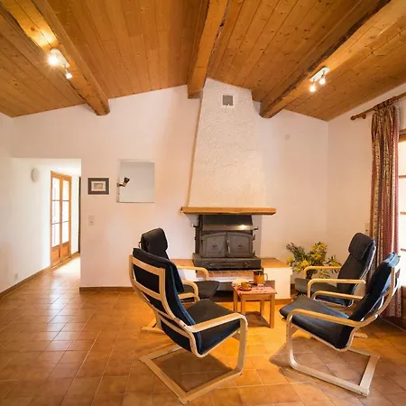 Maison Hameau De La Mourre * ラ・ガルド・フレネ